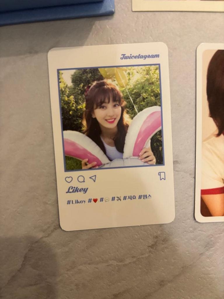 [USED] TWICE 1st Album Twicetagram