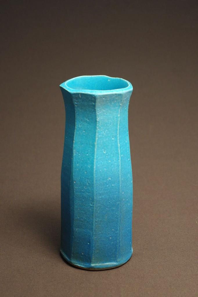 Marui Seito Shigaraki Ware Ваза Hechimon Керамическая основа для цветов Ваза для цветов Hanakiraku Seiran Высота фаски 25 см Керамика Сделано в Японии Приблизительно. МР-1-2502