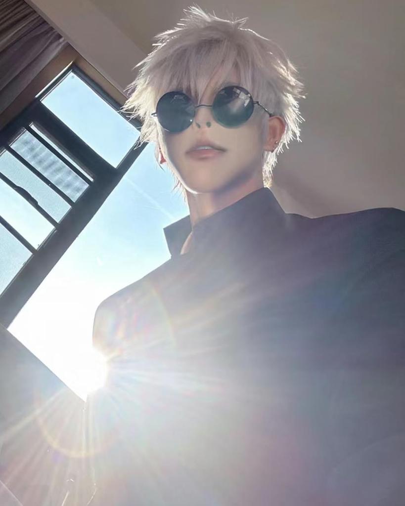 Сатору Косплей с париком Студент Дзюдзюцу Кайсен Косплей Костюм с очками Полный комплект Костюм для взрослых Культурный фестиваль Сатору Косплей с