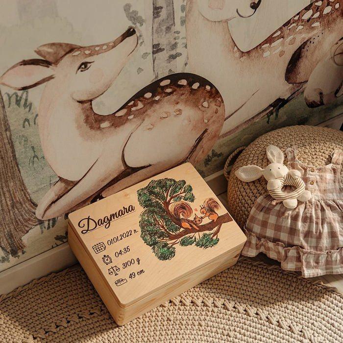 Coffret naissance - Boîte à souvenir bébé - Cadeau naissance personnalisable - 40 x 30 x 14 cm - Motif Écureuil
