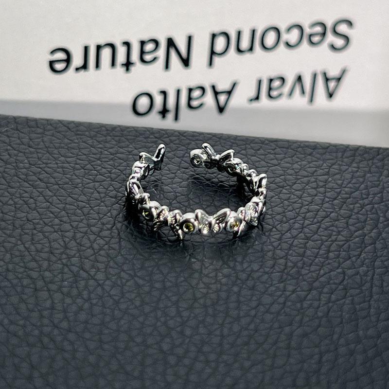 Geometric light luxury, high-end sense, thin ring, personalized opening ring, Japan and South Korea cross-border simple micro-inlaid four-leaf