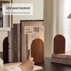 Большой подставка для книг из североамериканского черного ореха: Деревянная подставка для книг для кабинета или настольного хранения.