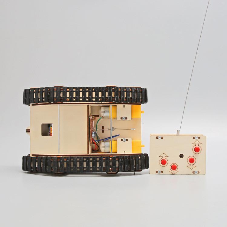 Деревянный танк на радиоуправлении DIY Образовательная игрушка для детей Изучение науки
