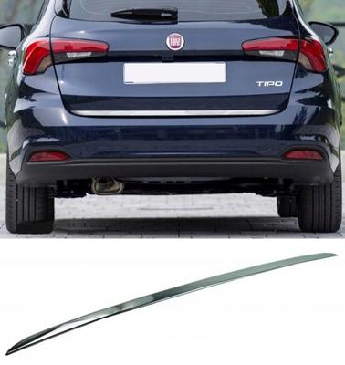 FIAT TIPO Estate — Хромированная отделка багажника — Акцент на задней двери — Деталь задней части автомобиля премиум-класса — Усилитель блеска .a