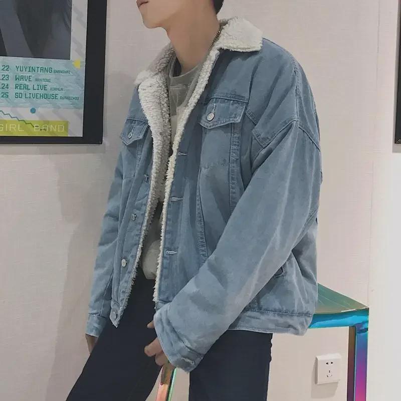 Мужская джинсовая куртка Slim Fit на зиму с подкладкой из бархата и овечьей шерсти