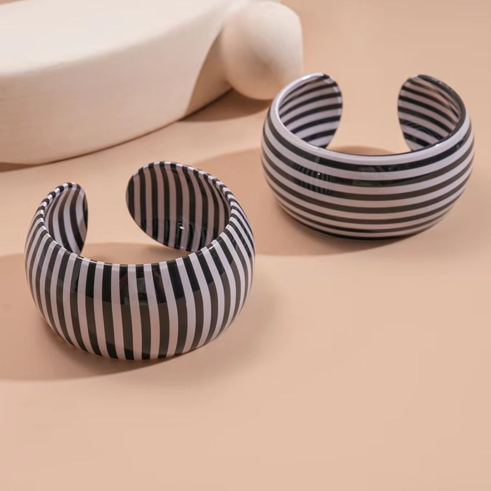 Wide Thick Striped Bracelet Black-and-White Retro Cuff Bangle Women's Jewelry