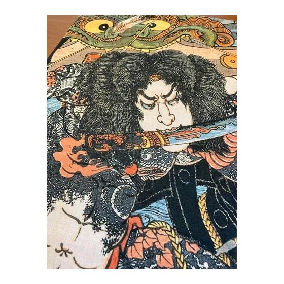 Тенугуи Укиё-э - «Рюри Хакуч Чжун» Утагавы Куниёси (Один из 108 Героев Популярной Suikoden) - приблизительно. 98 см x 35 см, 100%
