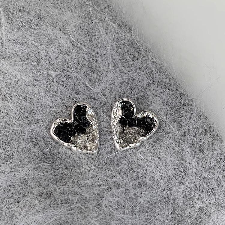Серебряная игла сладкие прохладные черные серьги-гвоздики серьги-сердечки персиковые серьги серьги в стиле холодный ветер простые новые модели весна-лето