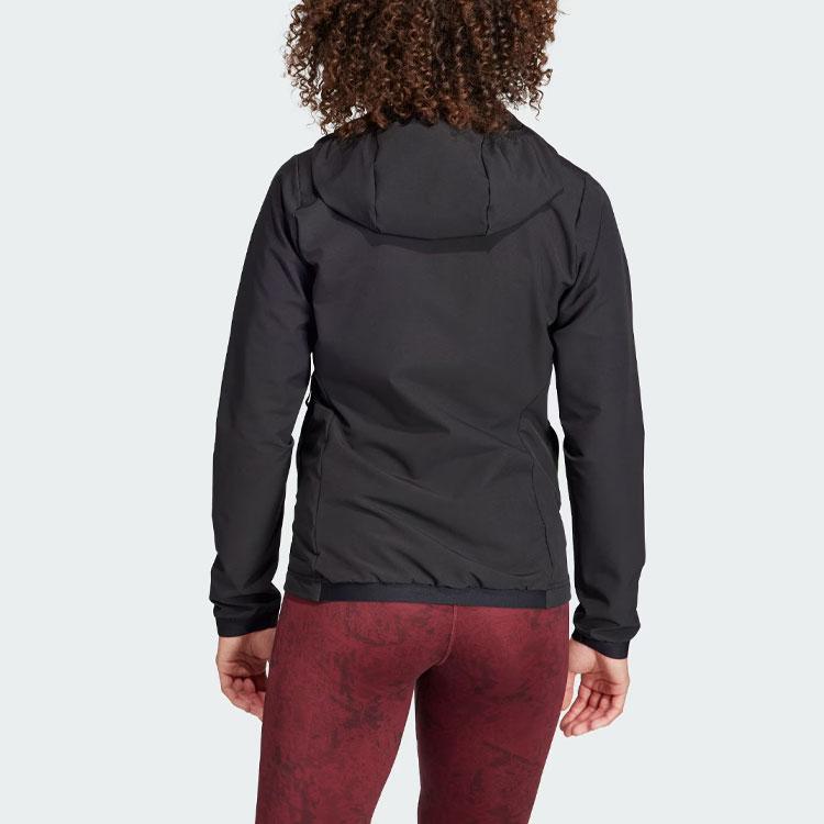 adidas Многослойная куртка Soft Shell с твердым логотипом, спортивная куртка Soft Shell для активного отдыха, женская куртка черного цвета HZ4427