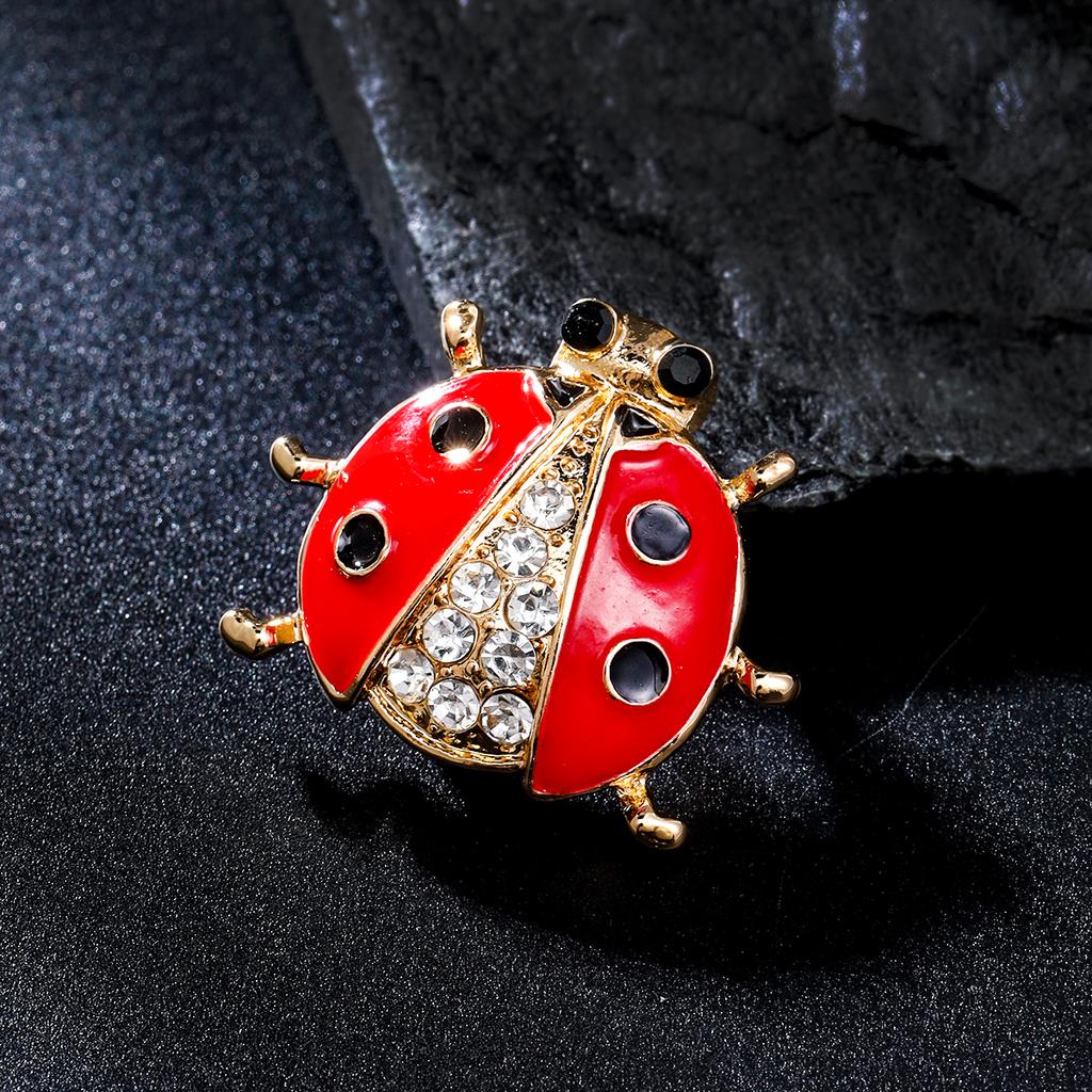Weiman Red Insect Ladybug Brooches Luxury Women Fashion Rhinestone Crystal Gold Plated Alloy Customize Designer Brooch Pins