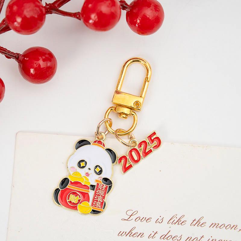 Брелок с подвеской в ​​виде панды: Новогоднее украшение в виде красной панды, милая кукла для студенческих сумок, подарок на год змеи