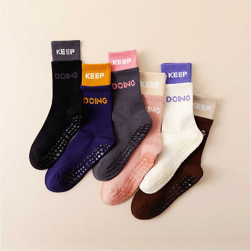 Женские носки для йоги, нескользящие носки для бега, женские компрессионные носки для спортзала, спортивные хлопковые милые забавные носки с напуском, новинка
