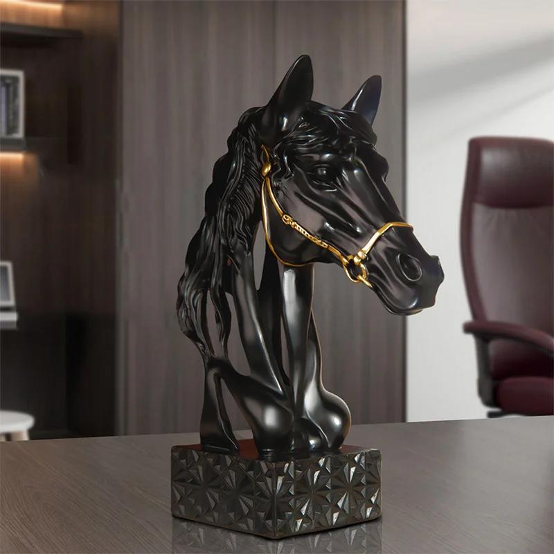 Creative Figurines Horse Head Resin Statue Living Room Home Decor Ornament Entrance Wine Cabinet Light Luxury Decor Sculpture