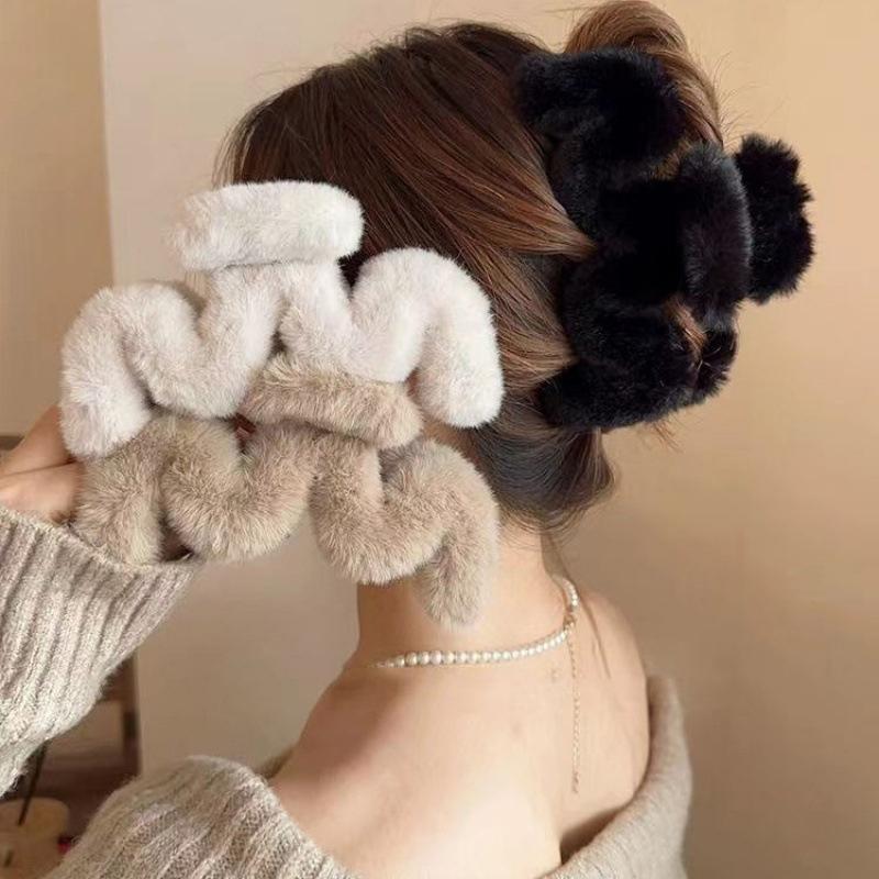 Аксессуары для волос для женщин и девочек, корейская мода, зима, плюшевые, большие, волнистые, элегантные заколки для волос из искусственного меха, заколка для волос, головной убор