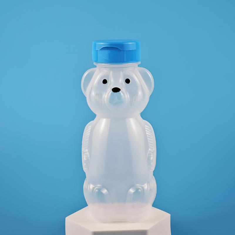 Cute Bear Shaped Bottle Plastic Drink Container Cartoon Honey Bear Straw Cup with Flexible Straws for Milk Juice Honey Storage