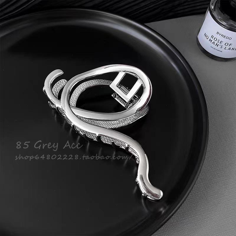 Премиальная металлическая заколка для волос «Акула» для женщин - Большая летняя заколка для волос, Уникальный дизайн