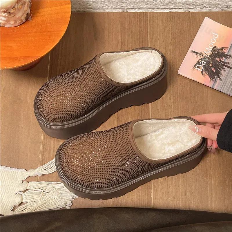 Модные дизайнерские блестящие женские теплые хлопковые мюли на толстом каблуке, новые модные туфли Baotou на платформе 2025 года, женские ленивые шлепанцы