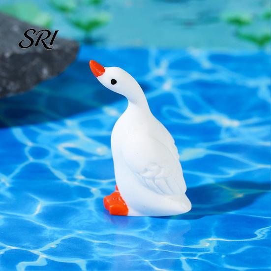 Multi-pose Goose Statue 6 Pcs Mini Figurine Tiny Resin Small Cute Animal Miniature Waterfowl Decor Figures for DIY Crafts Cake Topper Micro Landscape