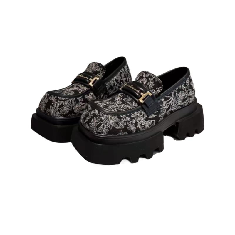 Мода 2024 года, новые джинсовые принты, ткань, синтетическая кожа, платформа, танкетка, массивные кроссовки, удобные, высокого бренда, весна, мода, осень, повседневная обувь