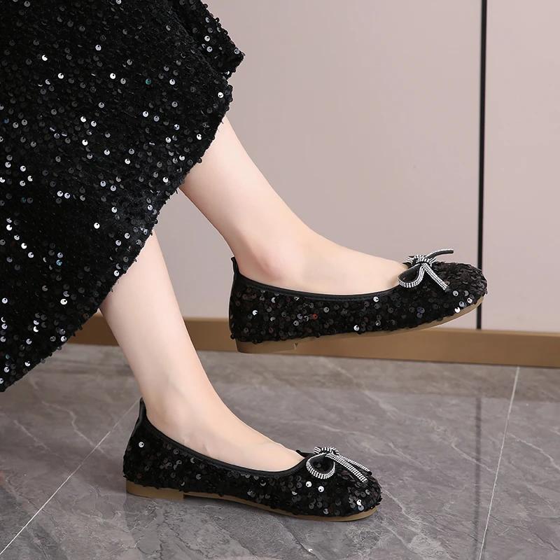 Модная обувь женская 2025 Модные неглубокие женские балетки Новые повседневные больших размеров С пайетками Бант-бабочка Легкая мягкая подошва Плоские Низкий каблук