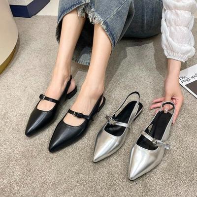 Серебристые сандалии с сумкой на носке, новые сандалии на низком каблуке с острым носком и плоской подошвой, модная обувь с характером