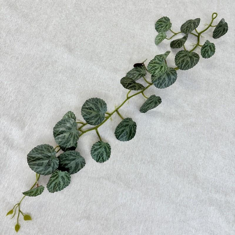 Artificial Green Plant Wall Decor With Silk Screen Printing For Home And Photography Use