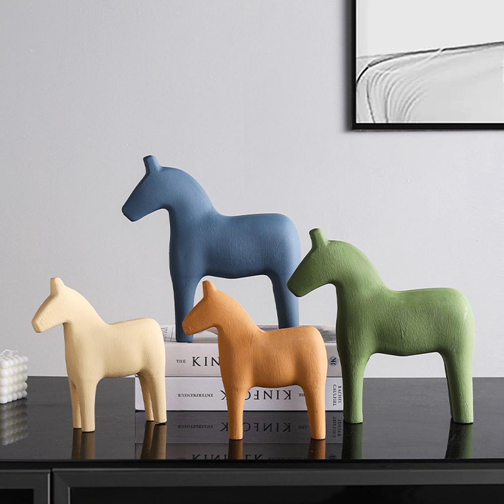Wooden Horse Figurine Ornament Modern Minimalist Art Crafts For Living Room Bedroom Desktop Decoration