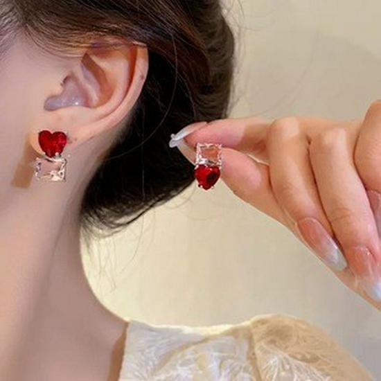 Универсальные серьги «Темперамент»: Роскошный дизайн одежды для женщин