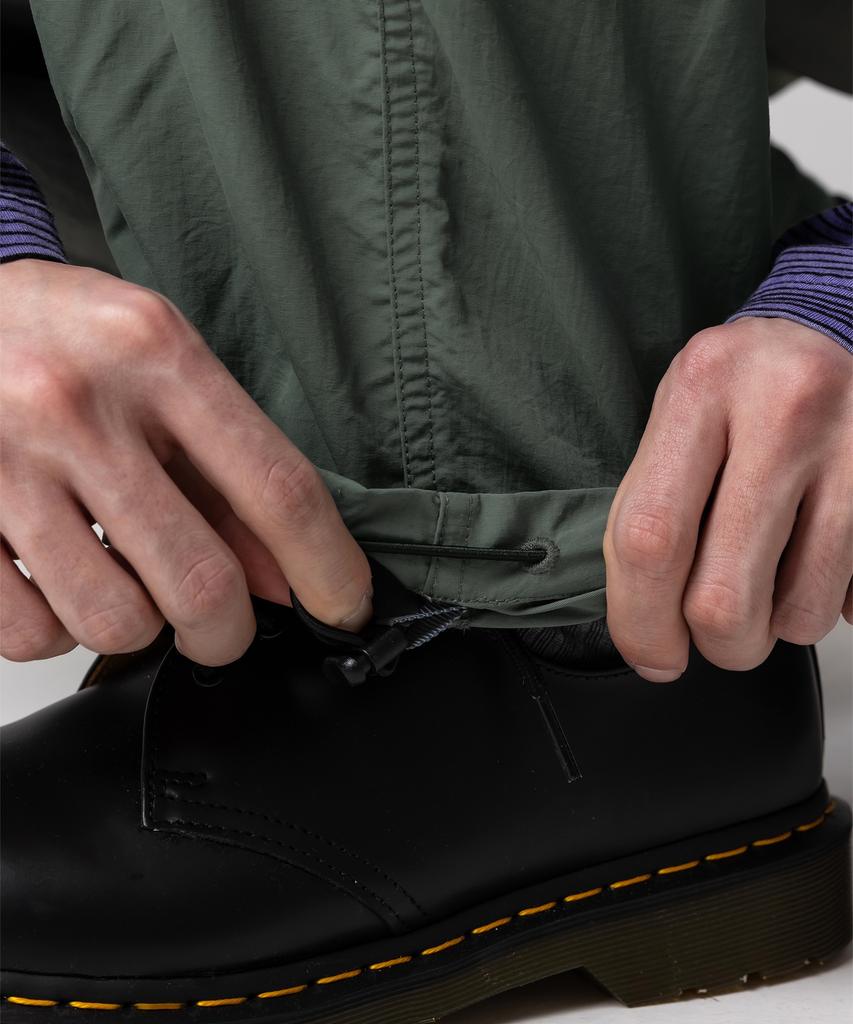 Dickies Устало-зеленые нейлоновые брюки Оливковый