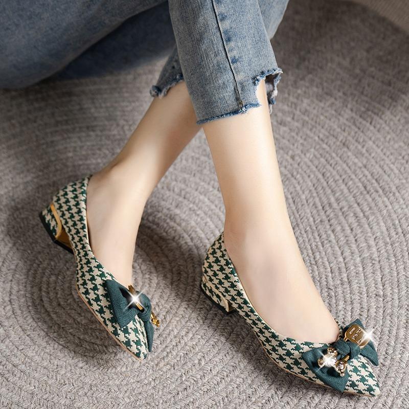 Fashion 2025 New Pointed Toe Slip On Pumps Women's Low Heel Shoes with Bow Tie Shallow Metal Decoration & Versatile Plus Size Shoes