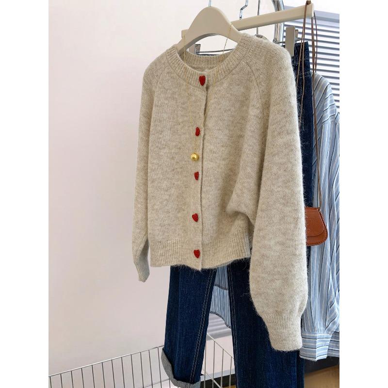 Contrasting color love single-breasted age-reducing sweater jacket women's autumn and winter lazy soft waxy knitted top shoulder-sleeved cardigan