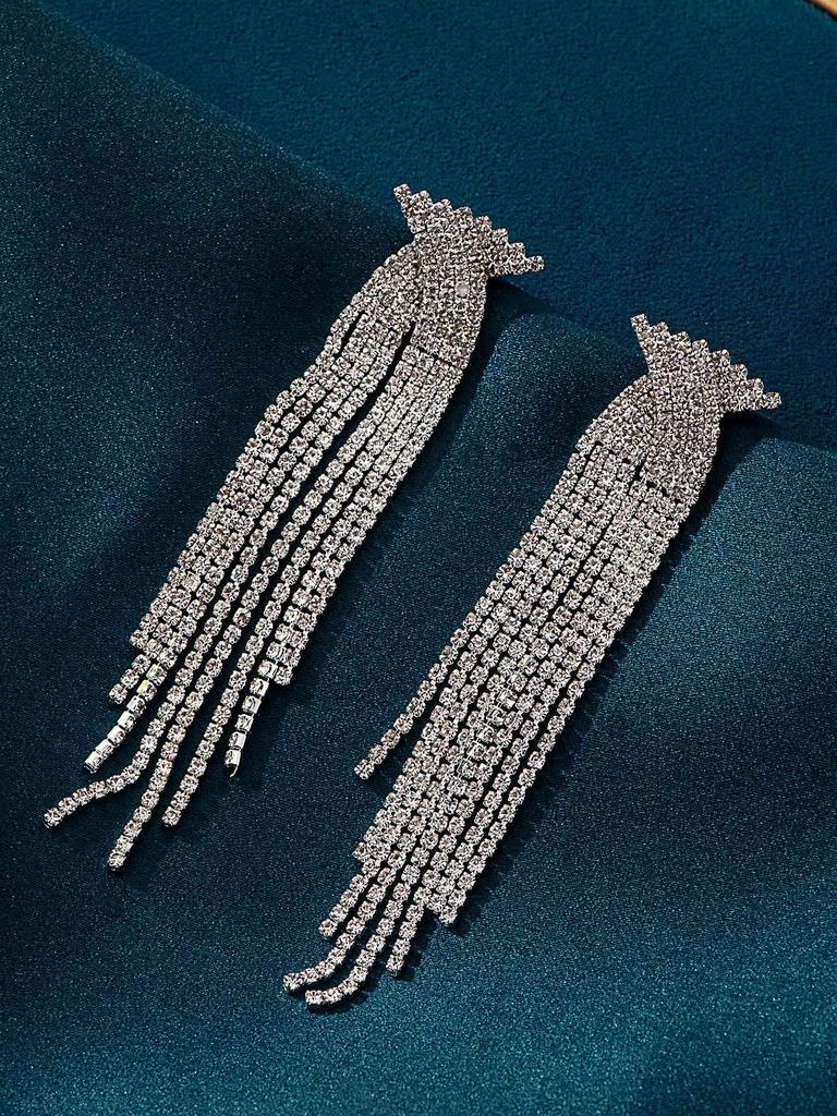 Luxurious Diamond Tassel Earrings: Shimmering, High-End Fashion for Exquisite European & American Style Party Wear.