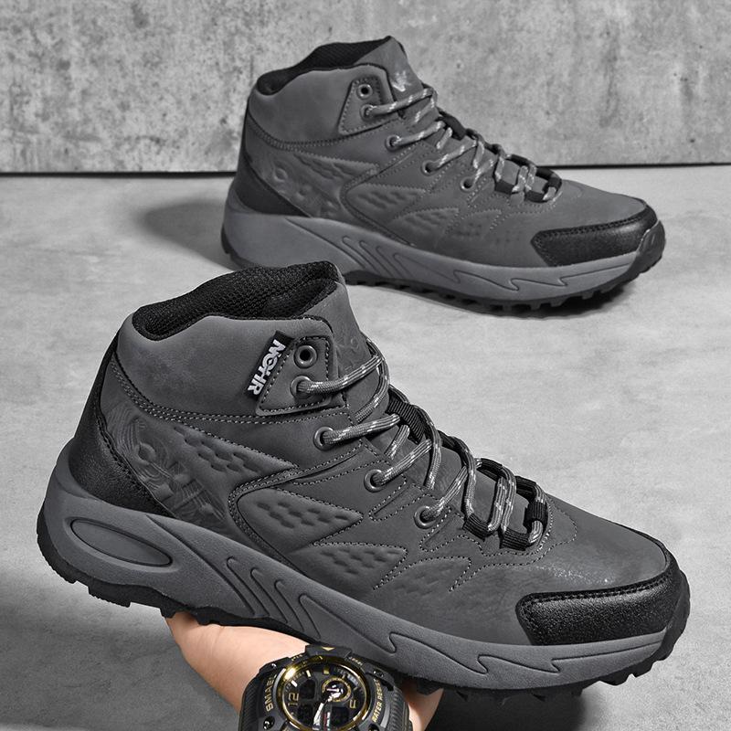 Альпинистские ботинки с высоким берцем мужские очень большого размера противоскользящие и износостойкие осенне-зимние для походов черные мужские ботинки спортивная обувь