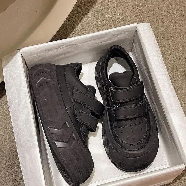 Fashion Women's Leisure Sports Shoes White Chunky Sneakers Women Autumn Winter New Fashion Running Sneakers Casual Platform Board Shoes