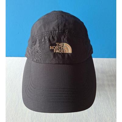 Использованная кепка THE NORTH FACE черного цвета, размер L