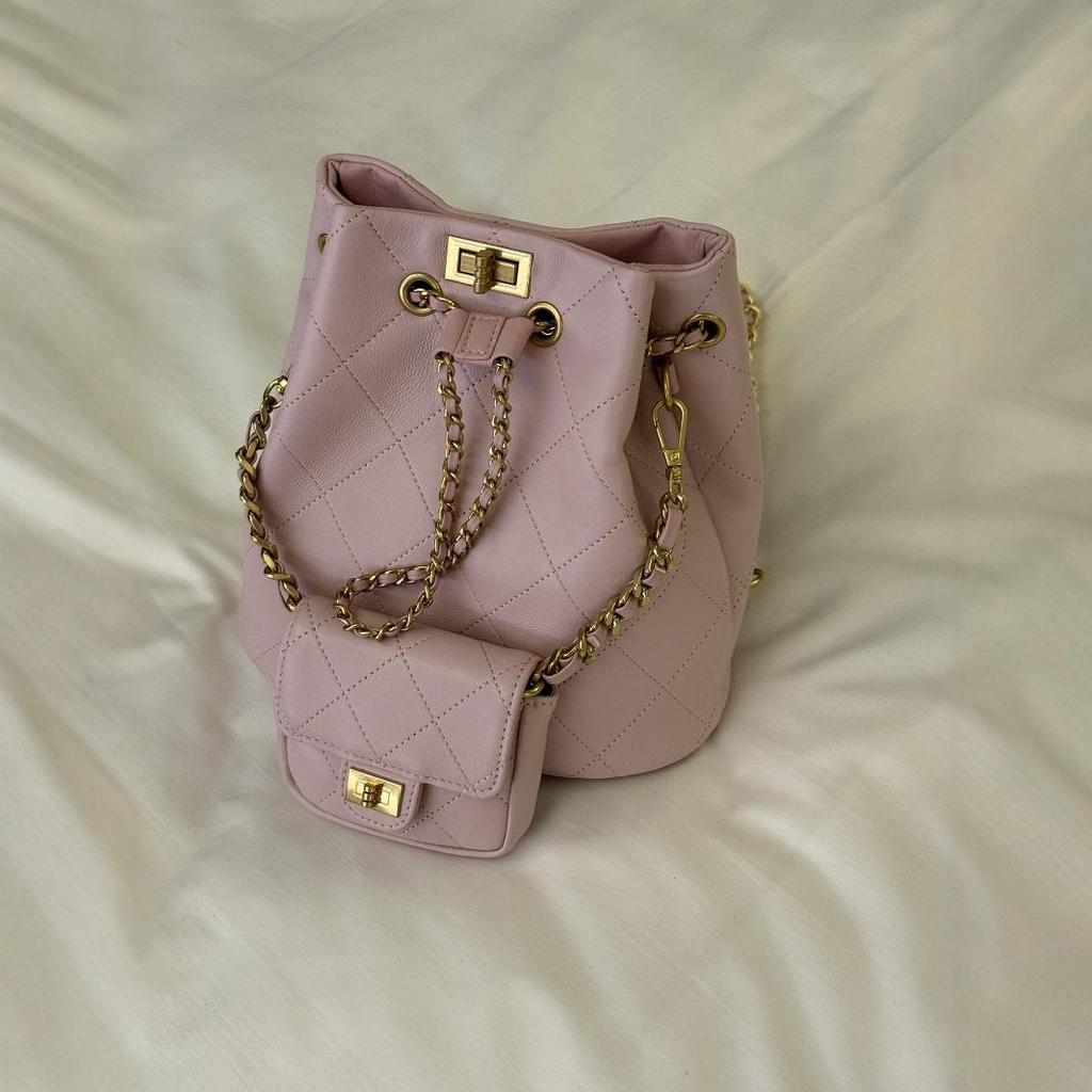 Сумка на двойном плече из коровьей кожи и холста, новый стиль 2025, высококлассный, универсальный, серая коровья кожа, в стиле маленького аромата, рюкзак, холщовая сумка