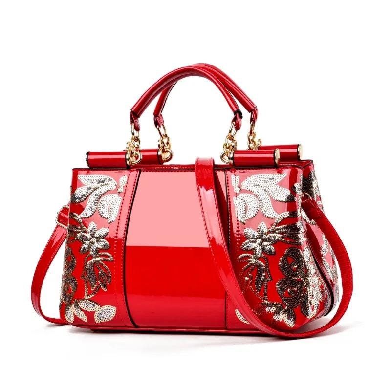 Luxury Brand Designer Women'S Handbag Classic Embroidery Shoulder Bag Large Capacity Versatile Crossbody Bag Commuting Tote Bag