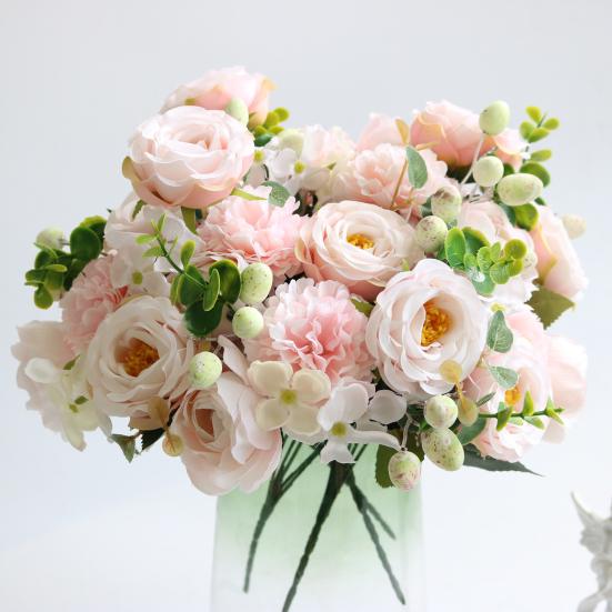 Экологичные искусственные цветы, широкое применение, простой букет на день рождения с розами