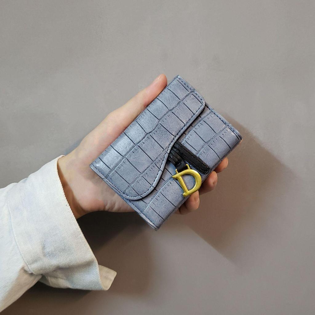 Новый держатель для карт с D-кольцом и узором крокодиловой кожи и женский кошелек для монет: Короткий, Большой вместимости, Складной, Антимагнитный, Горячий дизайн на молнии.