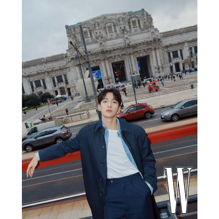 2024.4 W Обложка Джису из BLACKPINK