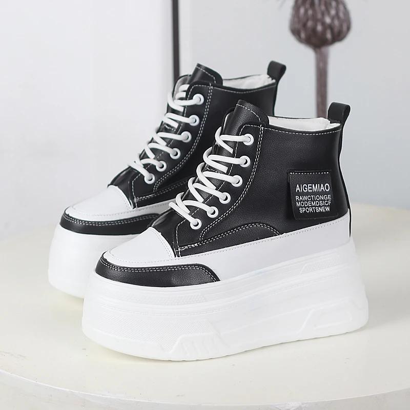 Мода 12 см Натуральная кожа Женские Повседневные Белые Туфли на платформе и танкетке, Обувь для скейтборда на скрытой танкетке, Обувь Вулканизированная, плюшевые Массивные Кроссовки