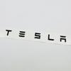mghxj4 3D ABS Letters Tesla Logo Carbon Chrome Black Red Badge Car Rear Trunk Stickers For Tesla Model 3 Y X S Back Decals Accessories