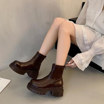Модные женские ботильоны на толстой подошве в британском стиле Осень/Зима 2025