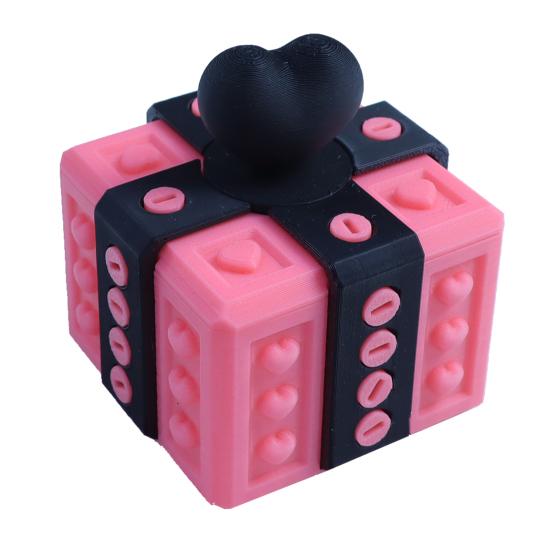 Подарочная коробка на День святого Валентина Раздражающая подарочная коробка с винтами 3D-печатная головоломка-игрушка для розыгрыша Раздражающая подарочная коробка в виде сердца для любимых