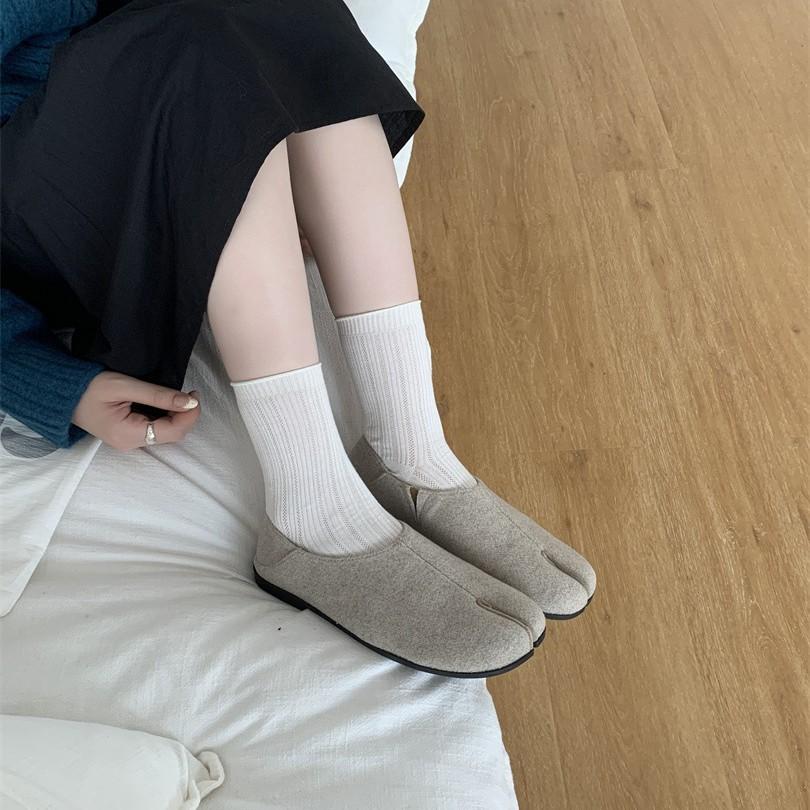 Suede single shoes women's 2025 autumn new soft flat bottom comfortable retro simple casual one-pedal lazy pig's trotters