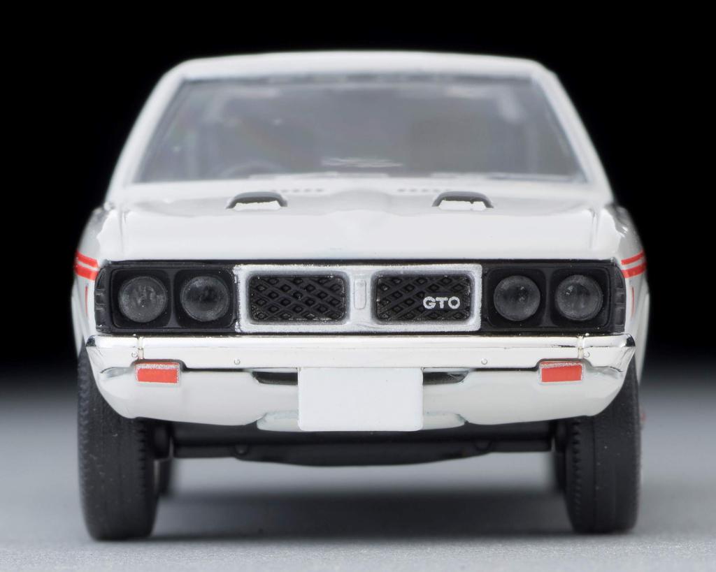 Tomytec Tomica Limited Vintage Neo Scale Mitsubishi Colt Galant GTO MR 1971 White Finished Model 1/64 LV-N204c