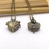Мемориальное колье antique brass tone, открывающийся кулон-медальон с винтажной гравировкой для личной памяти