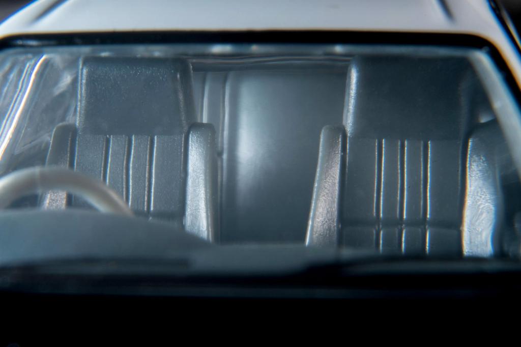 TOMYTEC Tomica Limited Vintage Neo LV-N334b Toyota Sprinter Van ALSOK Finished Product