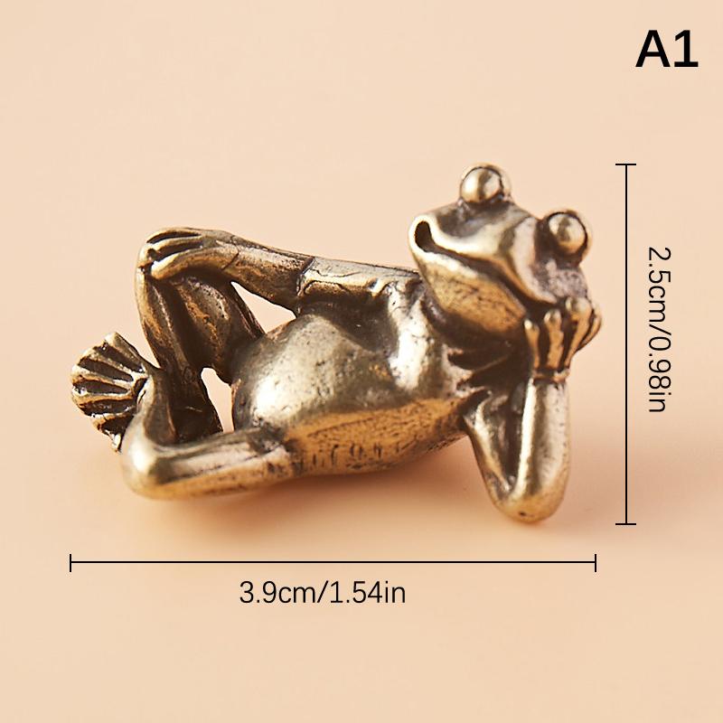 Винтажная латунная статуэтка лягушки Декор лягушки Очаровательная созерцательная поза Настольное украшение Чайный питомец Фигурка Домашний декор для офиса
