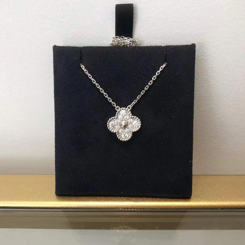 Легкое роскошное ожерелье с подвеской в виде четырехлистного клевера, рябчика, красного агата и малахита на золотой цепочке